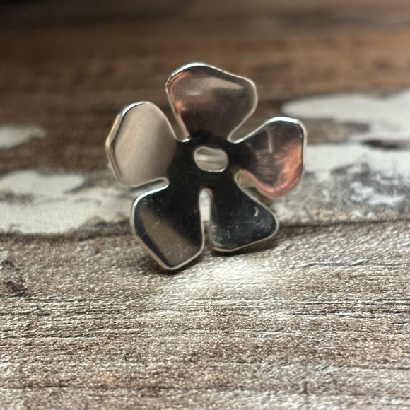 James Avery Floral Silhouette Ring – Size 8 - Picture 6 of 6